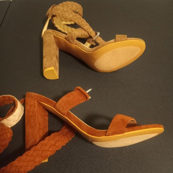 BRAND NEW CHUNKY STRAP HEEL SANDALS - IN CHESTNUT & TAUPE - Picture 3 of 3